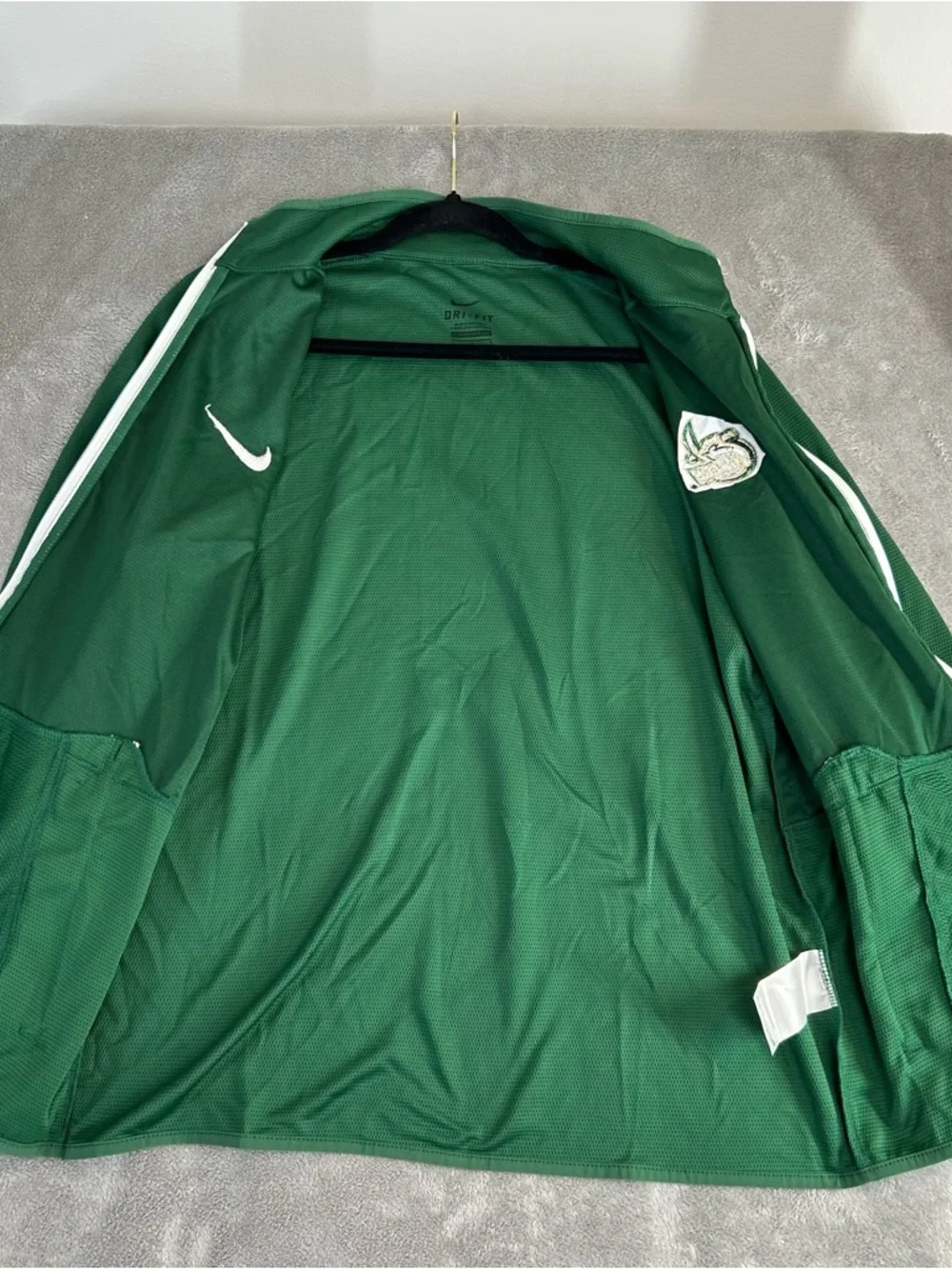 Nike Charlotte 49ers College‎ Track Jacket Men’s Sweater Color Green Size Small